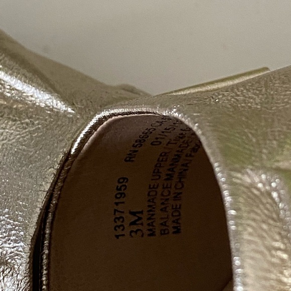 Treasure & Bond Flat Slide Sandal in Gold - Picture 5 of 5